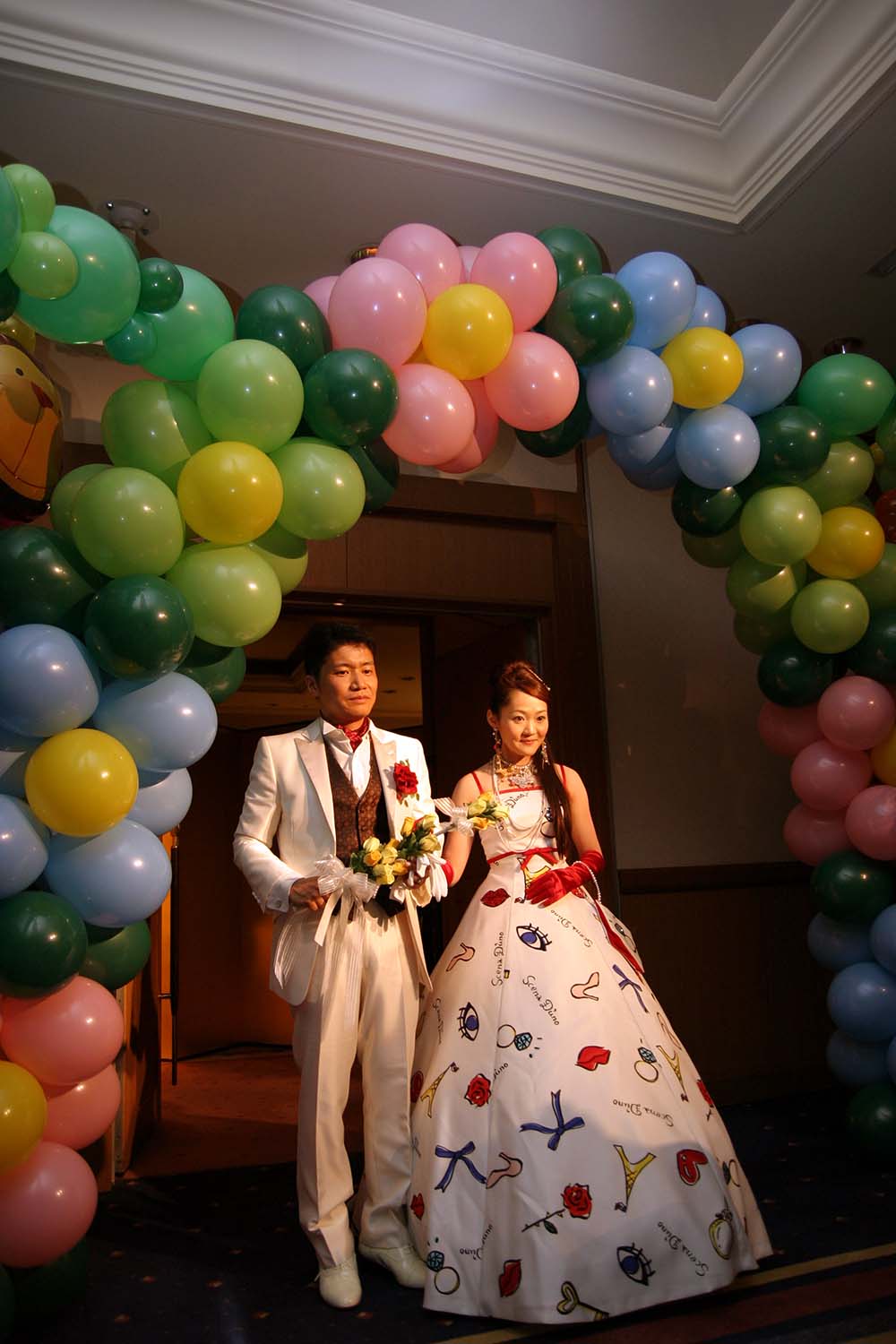 結婚式のバルーンアーチ